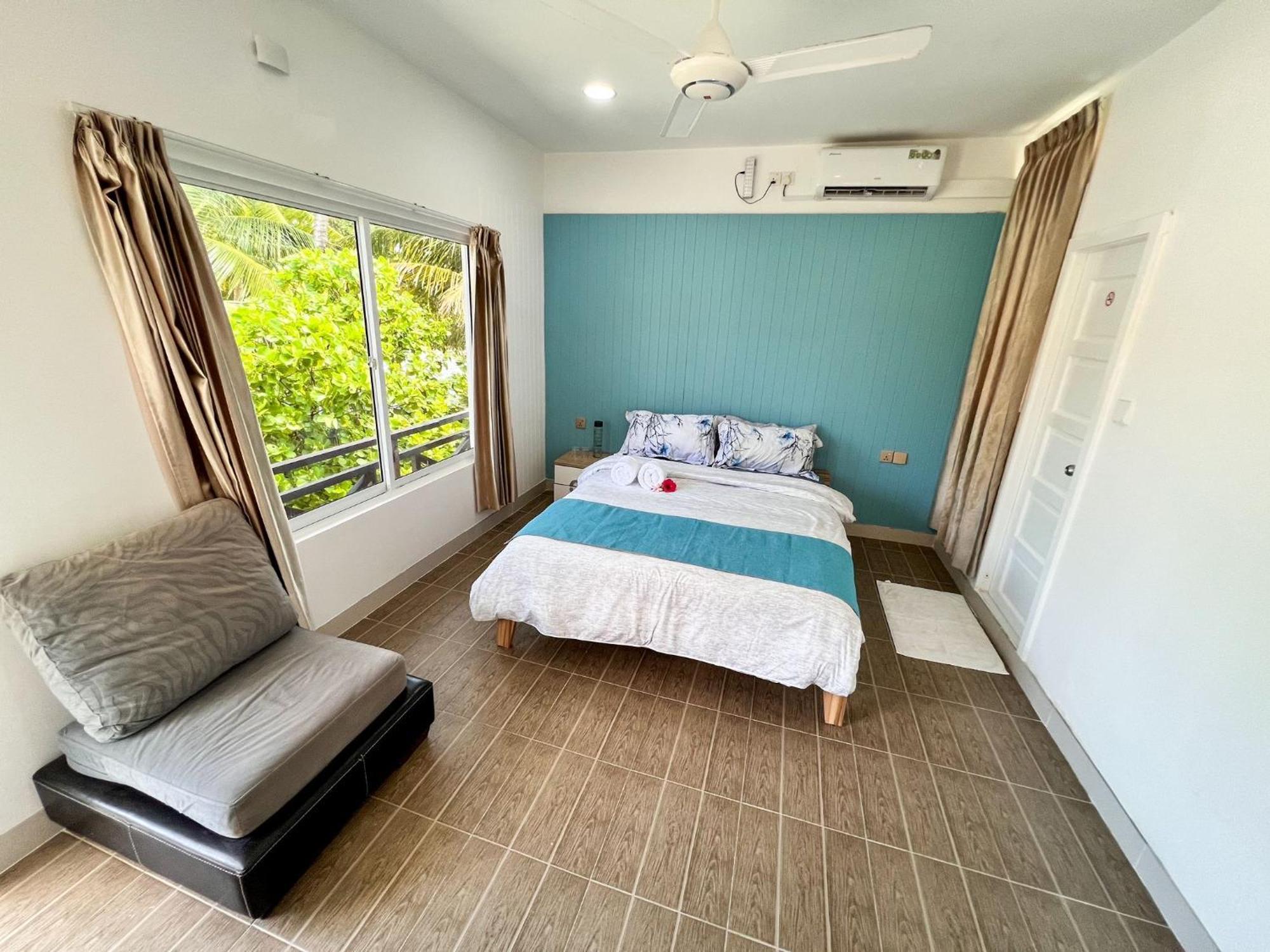 Wave Crest Retreat Hotel Thulusdhoo ภายนอก รูปภาพ