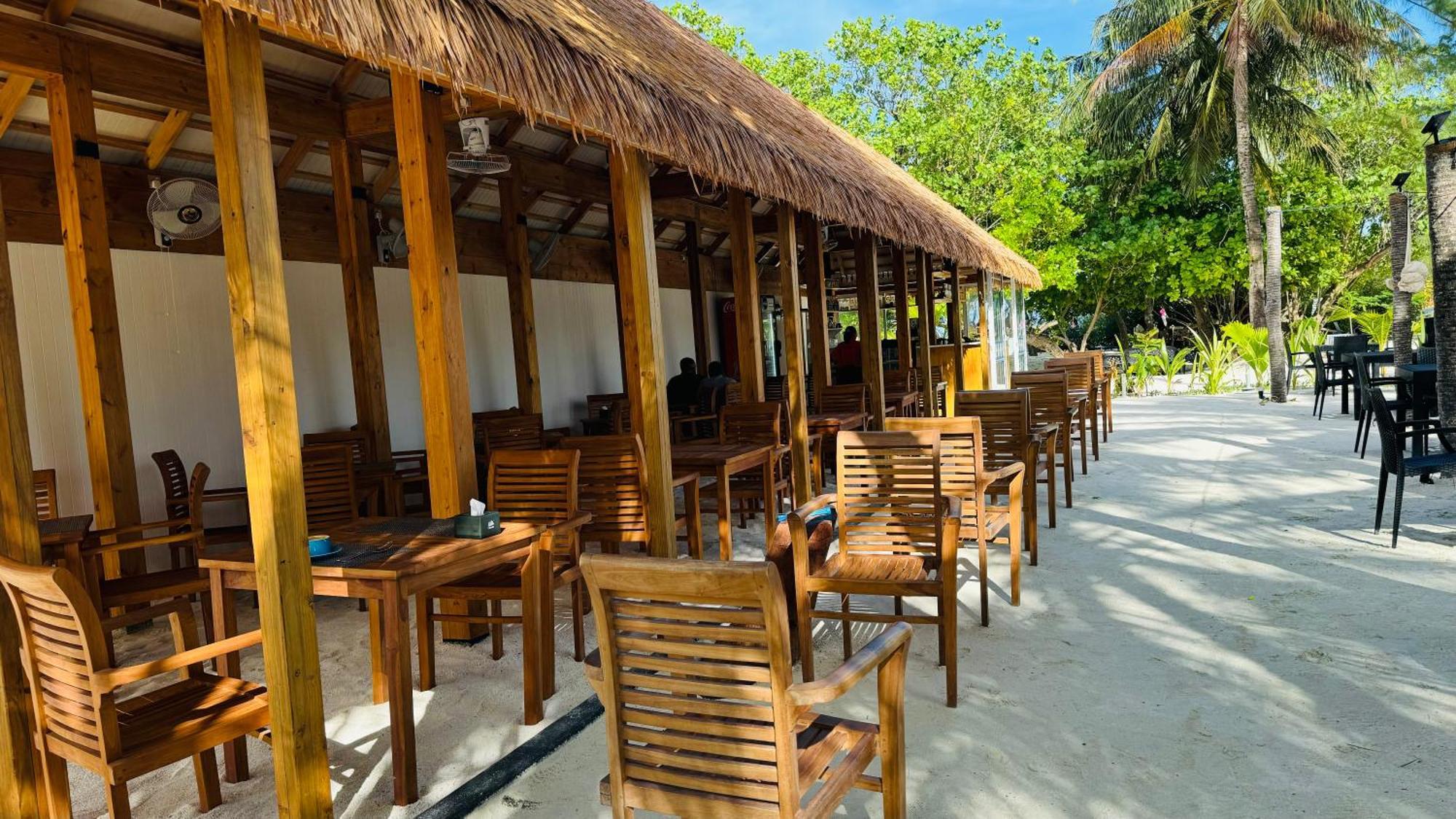 Wave Crest Retreat Hotel Thulusdhoo ภายนอก รูปภาพ